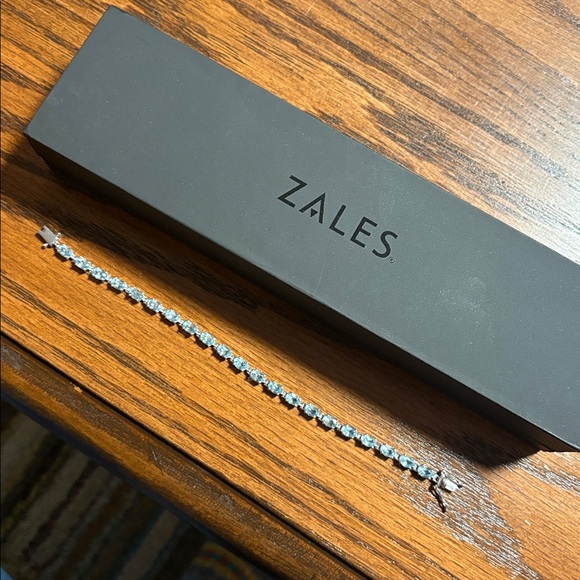 Zales Silver and Blue Gemstone Bracelet - Picture 5 of 7